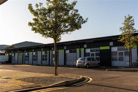 office rental wokingham|Commercial properties to rent in Woking .